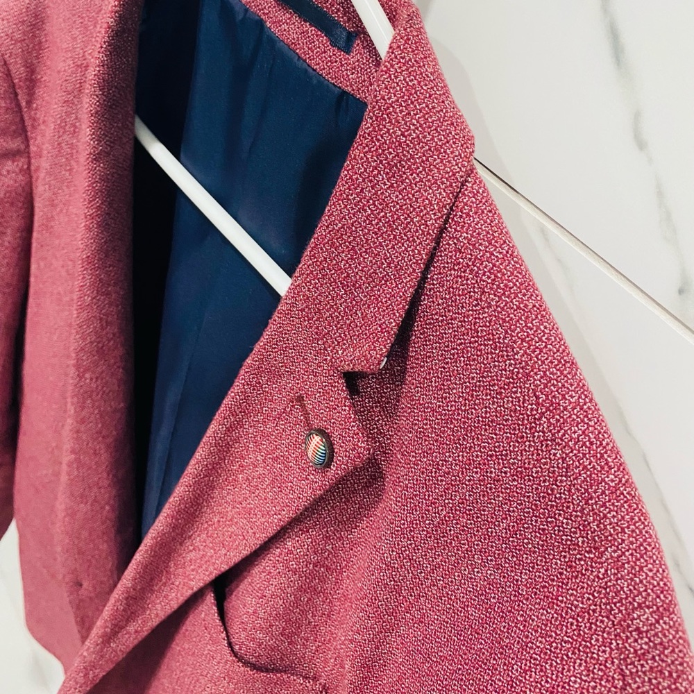 Like New Beautiful Red Blazer size 42R